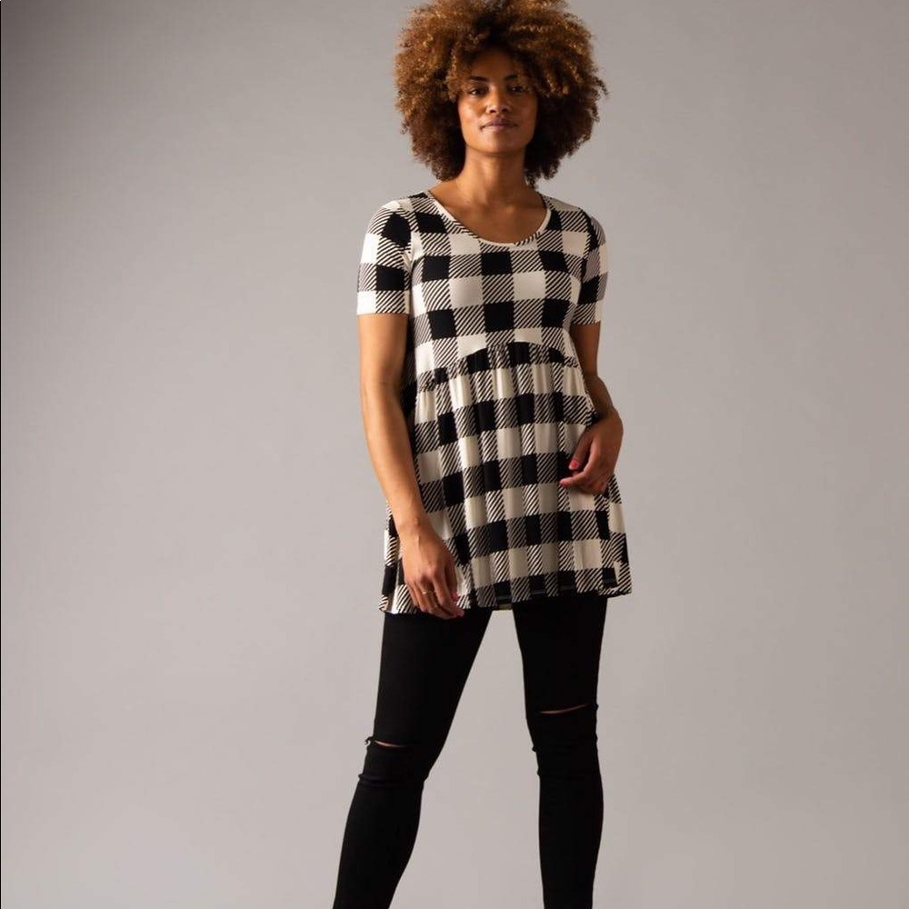 Agnes & Dora Muse Top Black & White Buffalo Plaid Soft Knit New With Tags